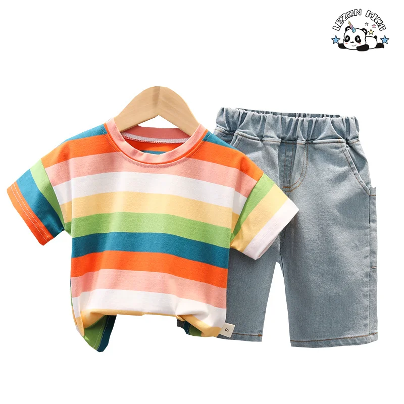 Camisa de Manga Curta de Venda Direta Camisa de Gola Redonda para Meninos Roupas Infantis Conjunto de Duas Peças para Meninos