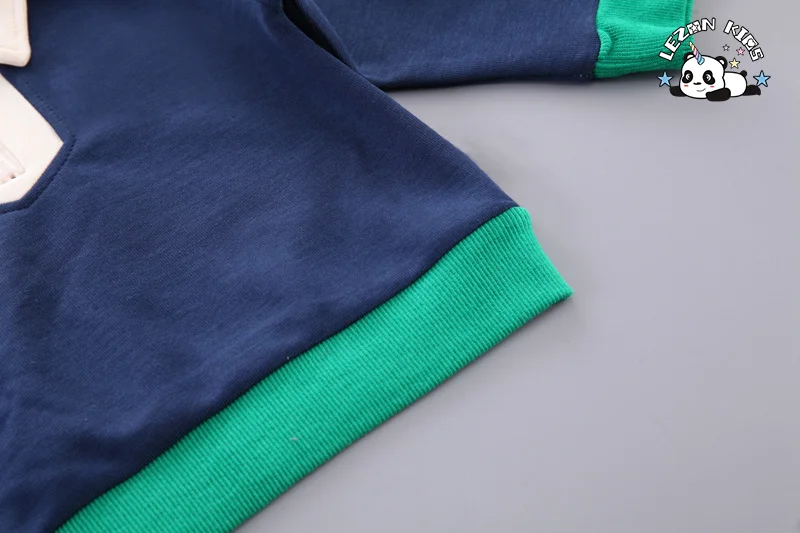 Conjunto de Roupas de Criança de Algodão com Gola Virada Feito Diretamente pela Fábrica, Conjunto de Moletom para Meninos Casuais - Product Image