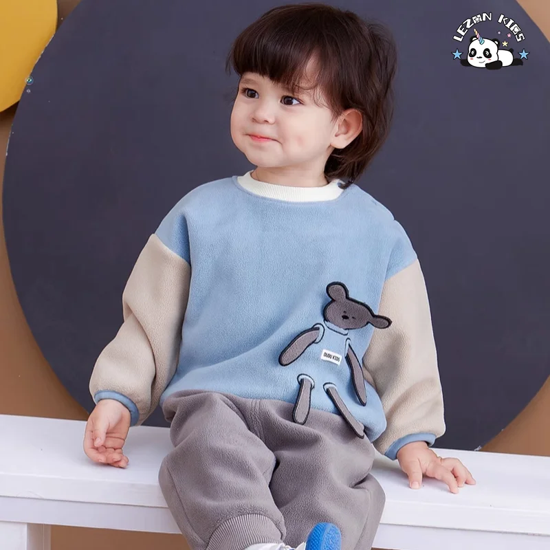 Conjunto de Treino Infantil de Cores Personalizadas para o Outono, Conjuntos de Joggers de Fleece Macio para Meninas - Product Image