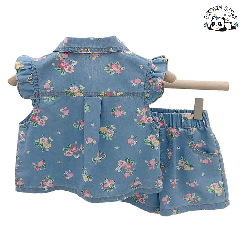 Conjunto de duas peças de shorts de jeans florais com manga voadora personalizada para meninas Conjunto de roupas de verão para meninas - Product Image