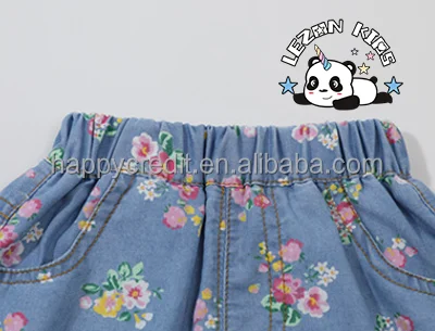 Conjunto de duas peças de shorts de jeans florais com manga voadora personalizada para meninas Conjunto de roupas de verão para meninas - Product Image
