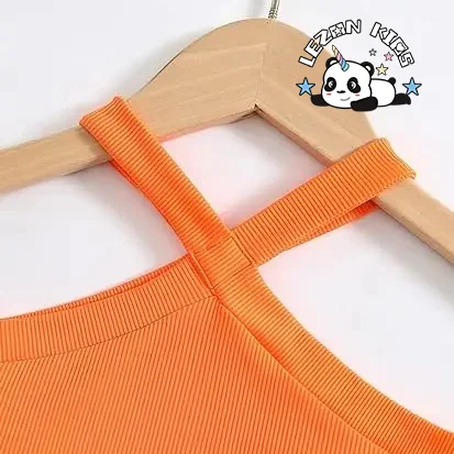 Conjunto de 2 Peças Personalizável de Verão para Meninas com Top Halter e Saia Layered com Impressão Tropical - Product Image