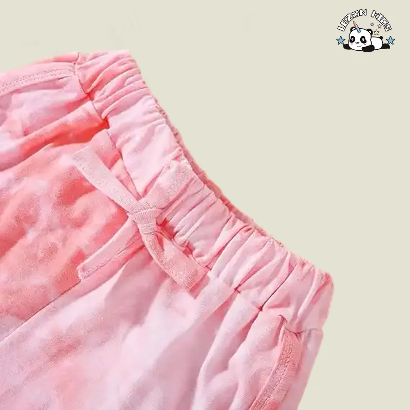 Conjunto de Roupas Personalizáveis para Meninas de 2 Peças - Camiseta Tie-Dye de Manga Curta e Calção para o Verão - Product Image