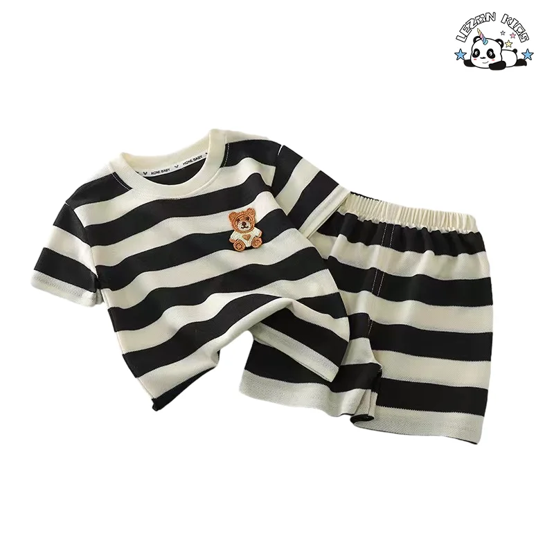 Customizable Wholesale Cute Bear Patch T-shirt and Casual Shorts Girls Clothing Sets 2pcs Girl Outfit Set - Product Image