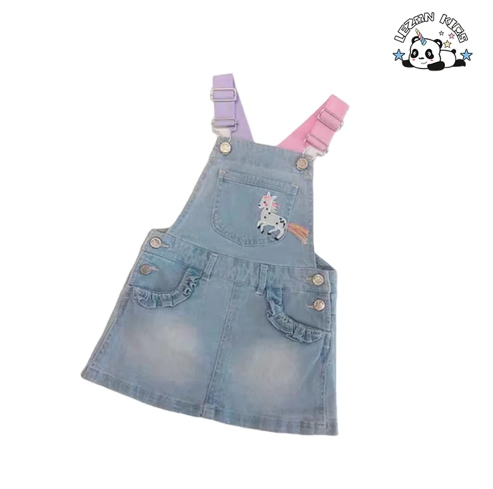 Vestido de jeans com alças personalizado com logo e unicórnio bordado para meninas