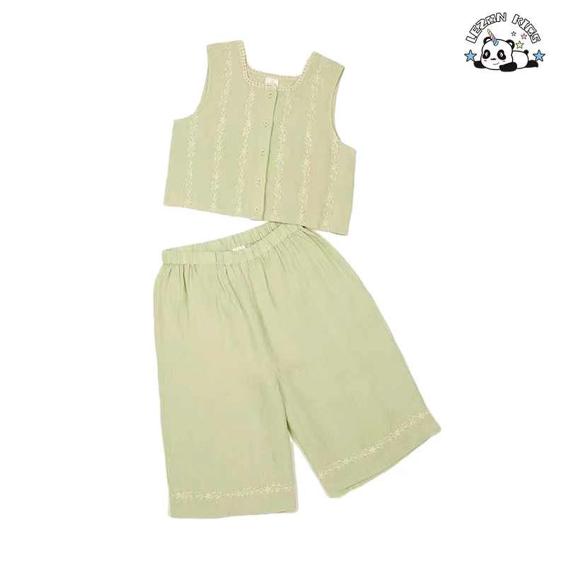 Factory direct price green small flower printing sleeveless tank top and pants girls clothing sets