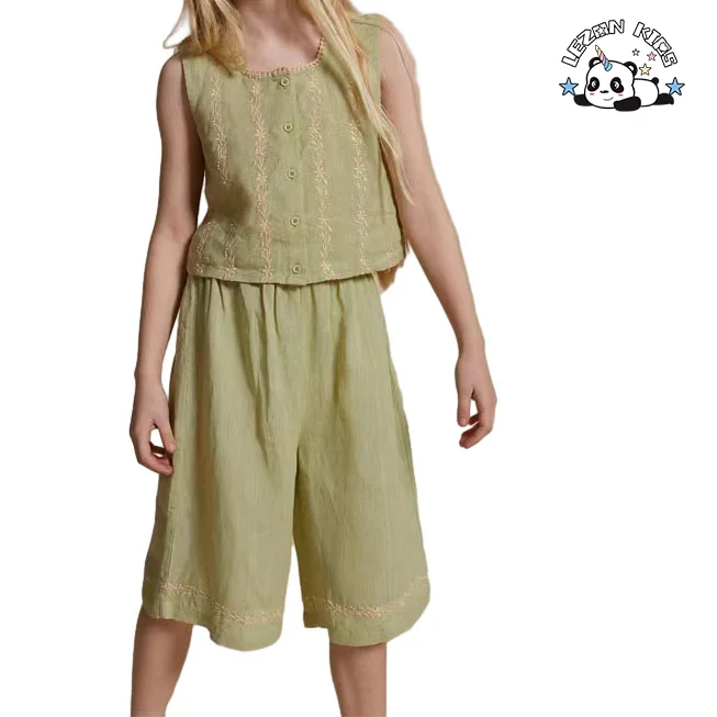 Factory direct price green small flower printing sleeveless tank top and pants girls clothing sets - Product Image