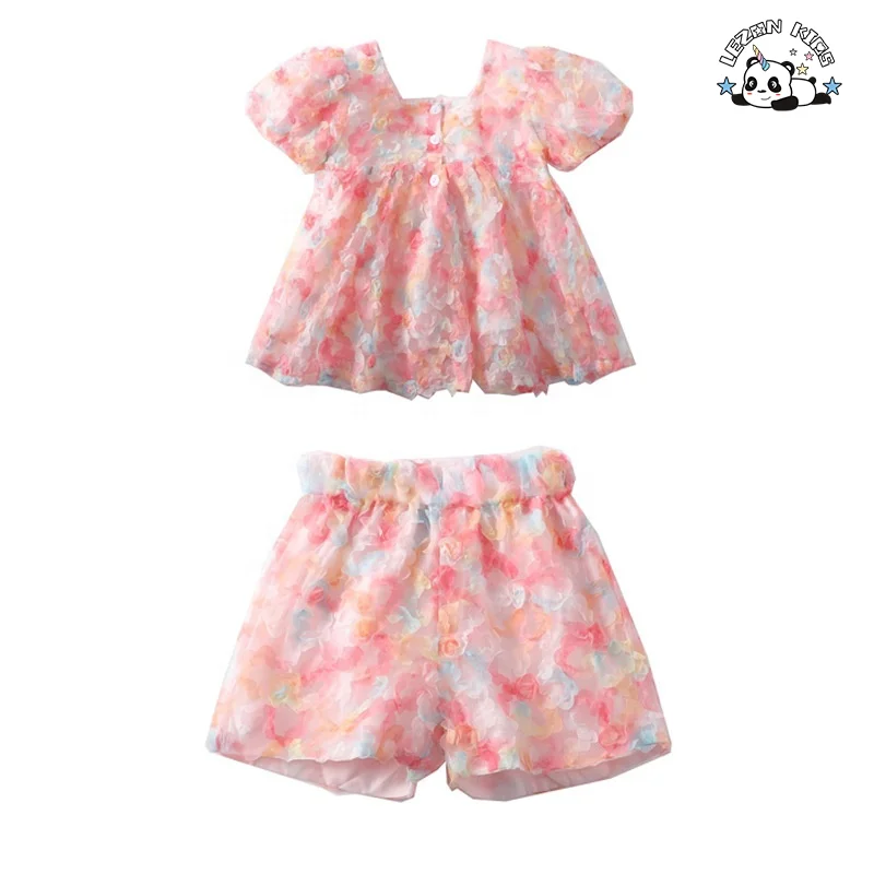 Conjunto de duas peças de renda de pétala super imortal para meninas para apresentação no festival infantil Conjunto de roupa de menina com manga bolha de flor