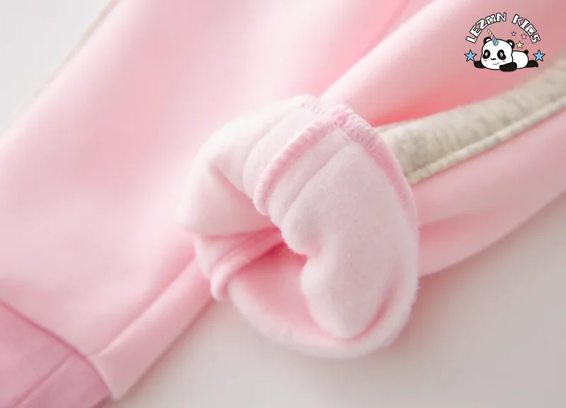 Roupas de outono de alta qualidade para meninas com remendos de chenille e sweatshirt de algodão Conjunto - Product Image