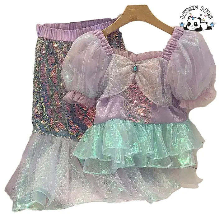 Conjunto Infantil de Seda de Duas Peças com Mangas Curtas e Remendos de Lantejoulas para Meninas - Product Image