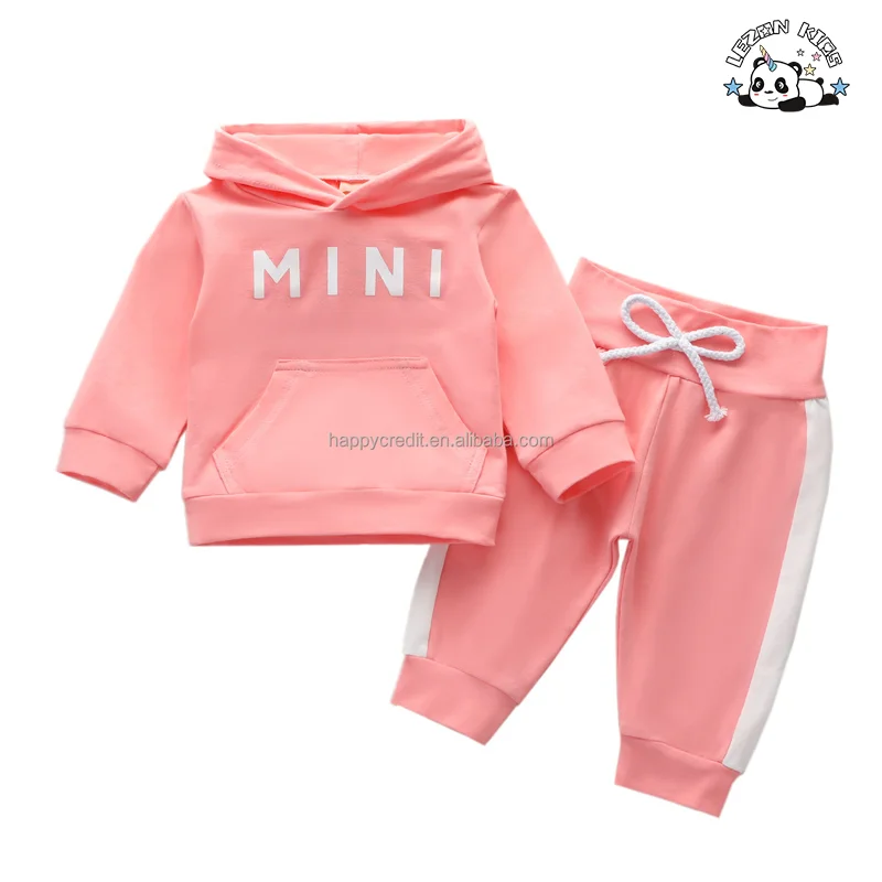 Atacado de conjunto de roupas infantis femininas com logotipo personalizado, 2 peças, capuz e calças - Product Image