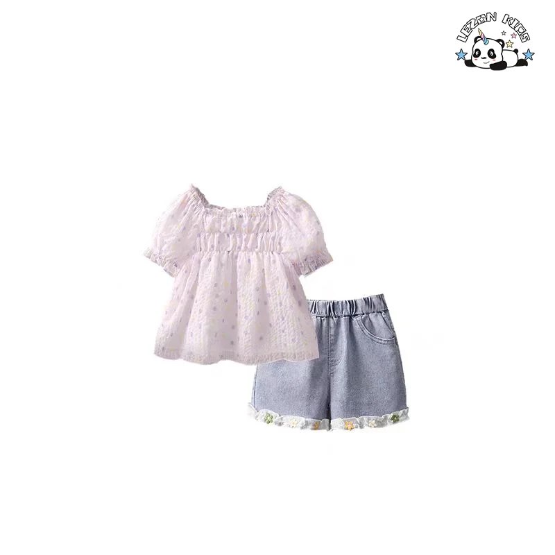 Conjunto de Roupas de Boutique para Meninas com Camiseta de Manga Bufante Roxa e Short de Jeans de Alta Qualidade para Venda por Atacado para Verão