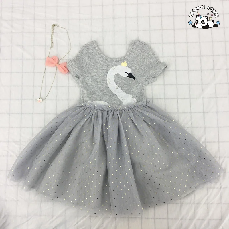MOQ personalizado de 100 peças Vestido de Tule de 4 Camadas Manga Curta Cinza para Meninas Estampa de Folhas de Cisne