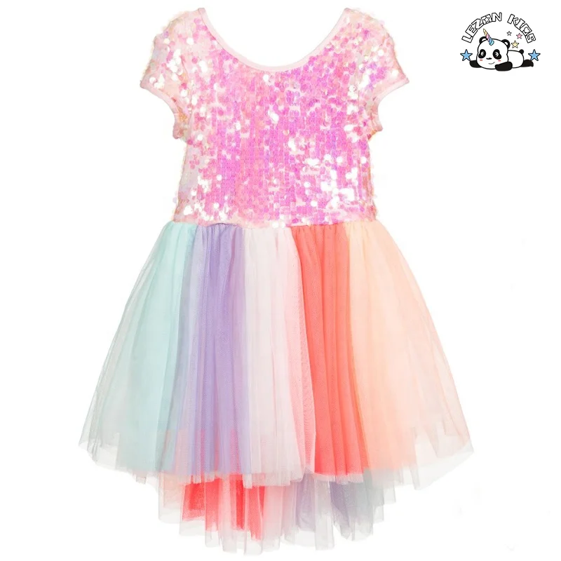 Vestido de Tule com Corpeto de Jersey e Lantejoulas Iridescentes, Corte Alto-Baixo e Listras Coloridas para Meninas